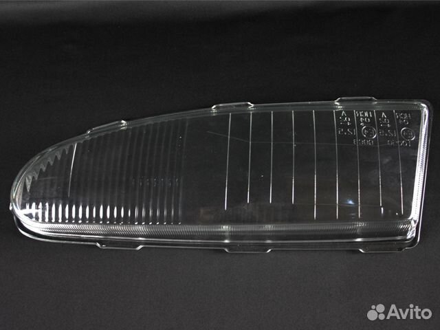 Mondeo '93-96 стекло фары левой
