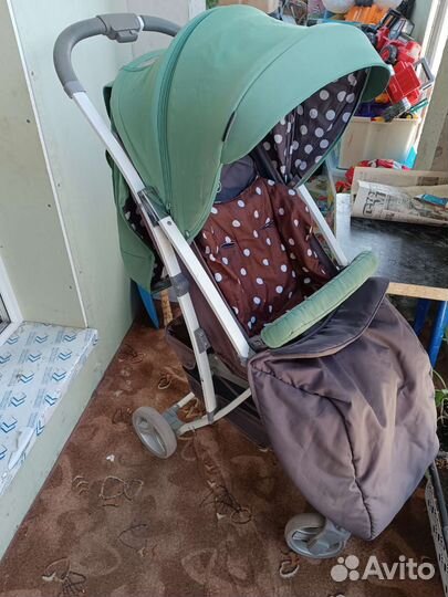 Прогулочная коляска