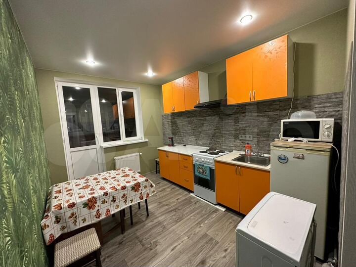 2-к. квартира, 65 м², 3/17 эт.