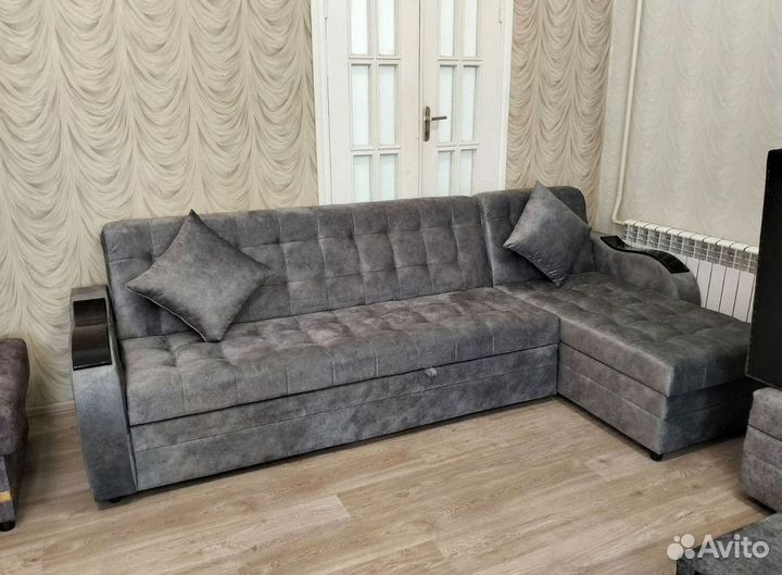 Диван угловой в наличии