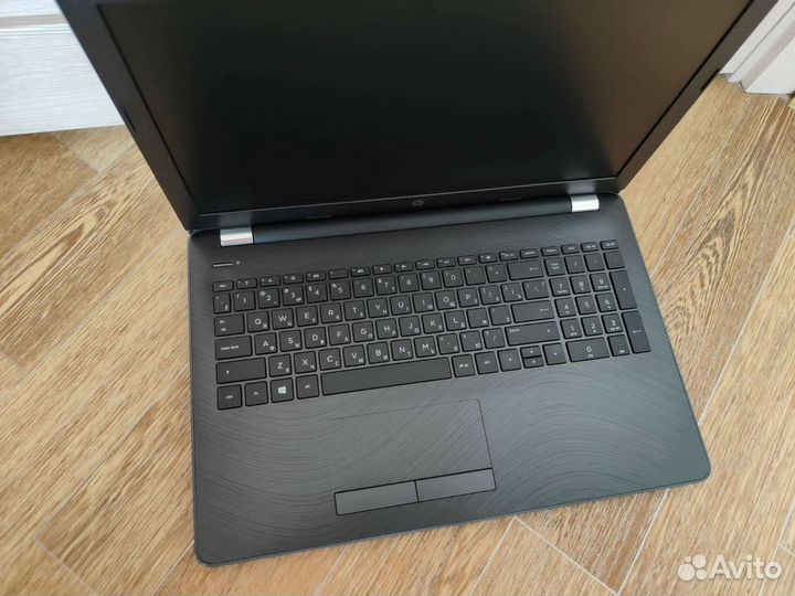 HP на DDR4 и SSD 256gb в новом состоянии