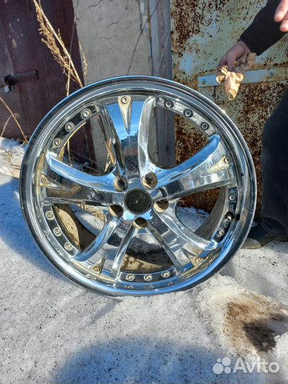 Продам диски R17 (хром)