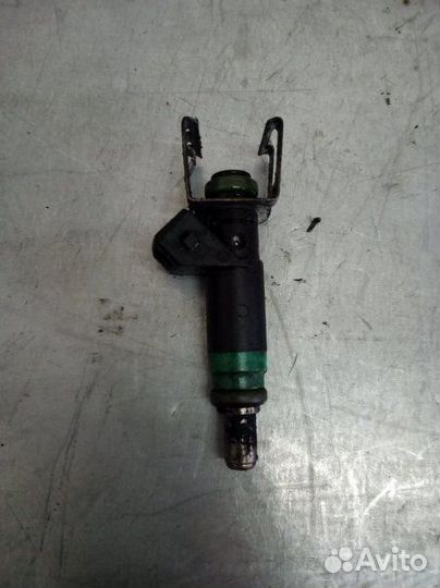 Форсунка инжекторная электрическая Ford Focus 2