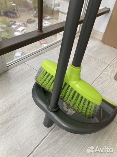 Набор для уборки, веник и совок с длинной ручкой