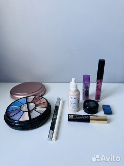 Косметика пакетом Аrtdeco Estee Lauder Mixit