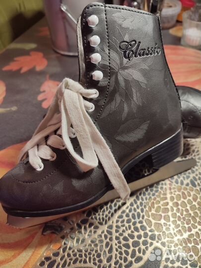 Коньки детские 35