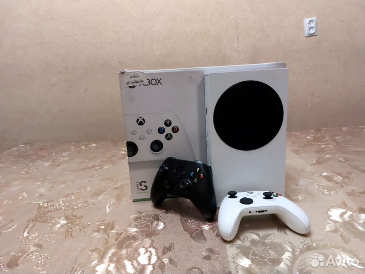 Xbox series s +1жостика