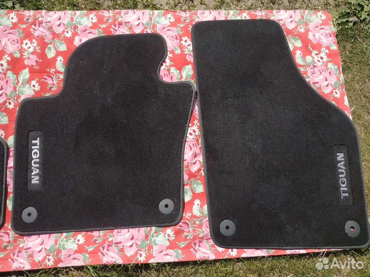 Автомобильные коврики tiguan первого поколения
