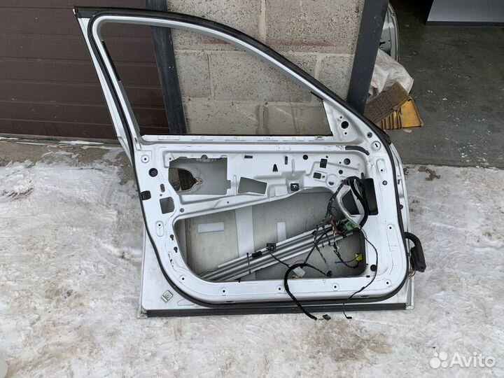 Дверь передняя левая на BMW E60