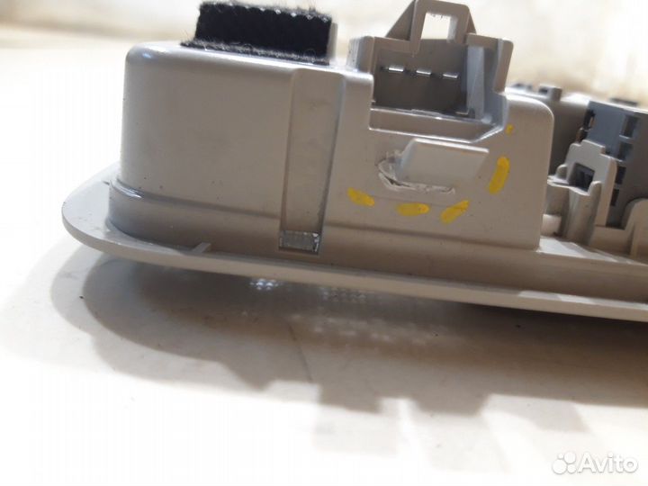 Плафон внутреннего освещения(задний)