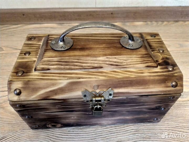 Сундук шкатулка ларец