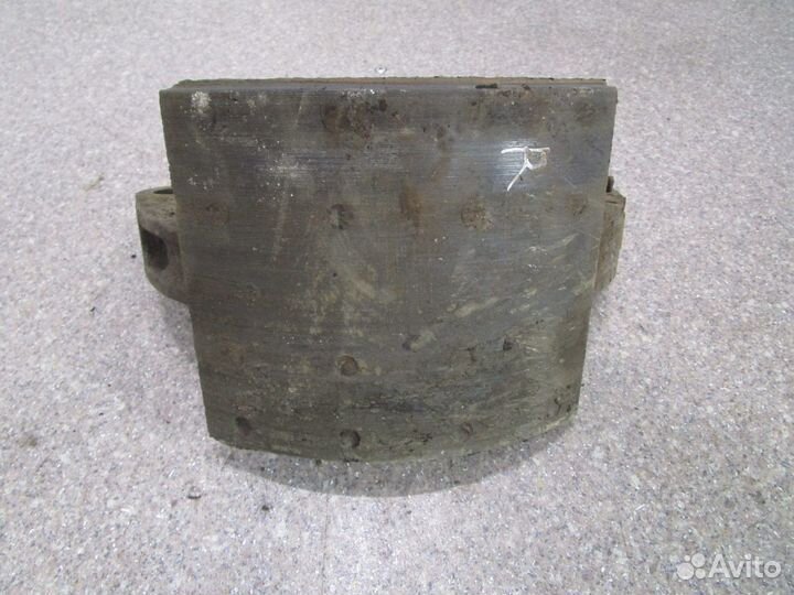 Тормозная колодка передняя Scania 1300204