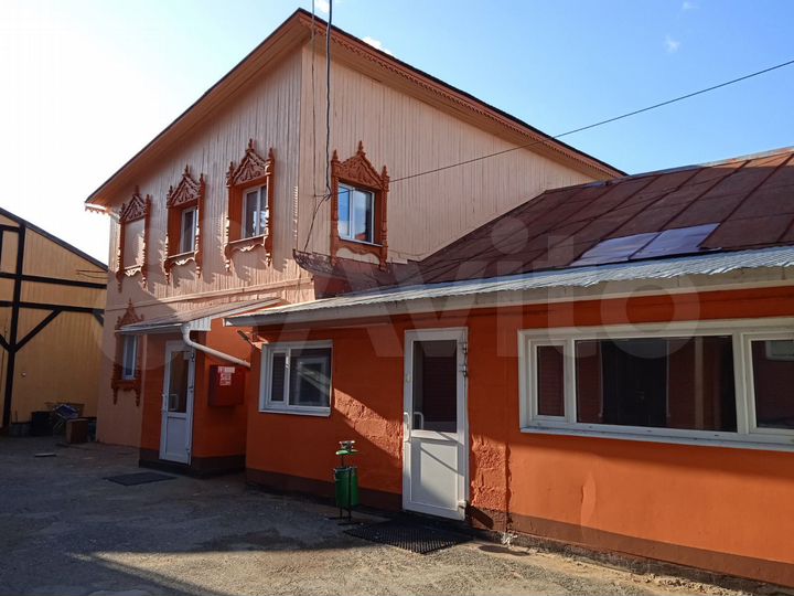 Здание, 1040 м²