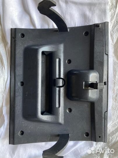 Крышка бардачка Renault