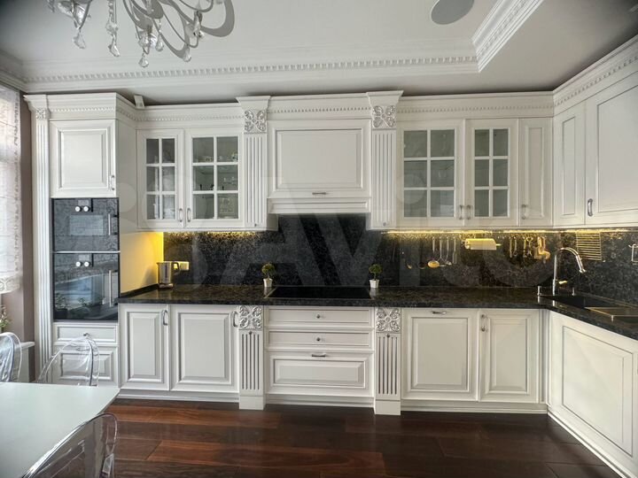 3-к. квартира, 120,6 м², 2/4 эт.