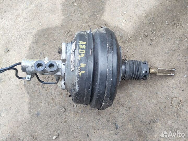 Тормозной вакуум Ауди А8Д2