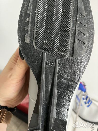 Лыжные ботинки