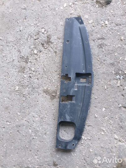 Hyundai tucson накладка решетки радиатора