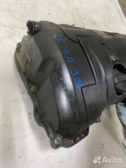 Клапанная крышка Peugeot 308 (EP6 )