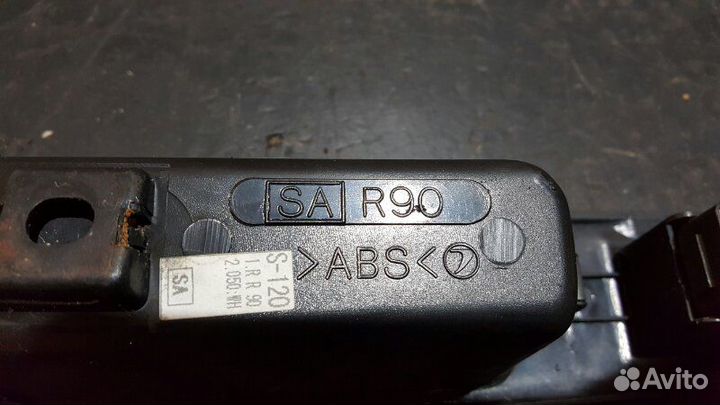 Кнопка стеклоподъемника задняя правая Subaru