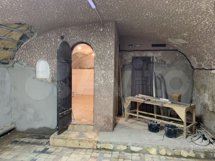 Свободного назначения, 200 м²