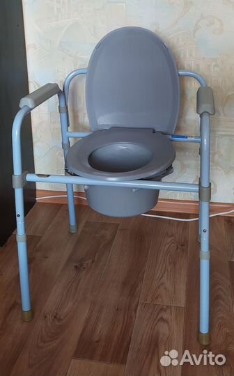Санитарное кресло-туалет