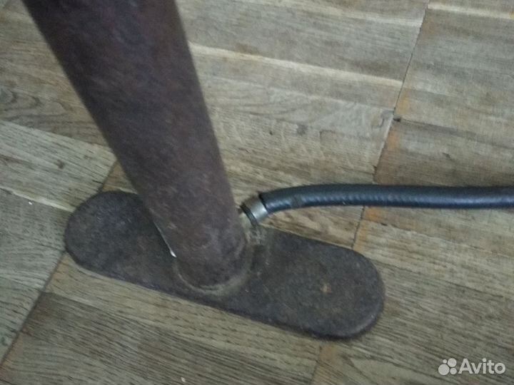 Насос ручной советский б)у, рабочий для велосипеда