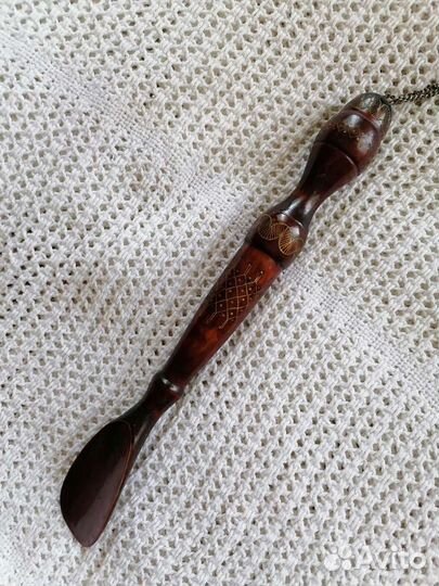 Рожок для обуви, резной