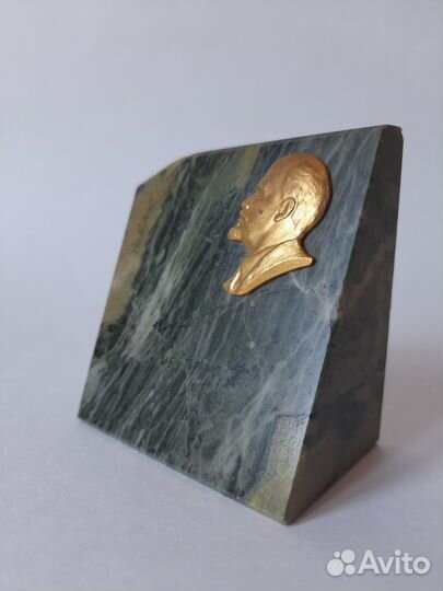 Барельеф Ленина на камне, СССР, 60-70 годы