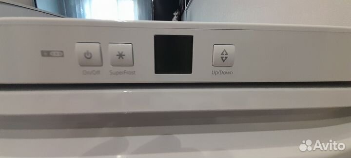 Продается морозильная камера liebherr