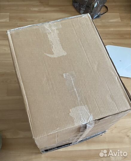 Коробка с вещами