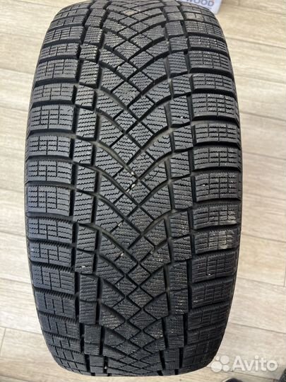 Pirelli Ice Zero 255/50 R19 107T