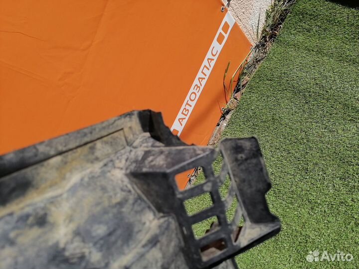 Подкрылок передний Renault Логан 2 Сандеро 2