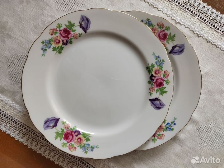Тарелки столовые Royal Worcester Англия