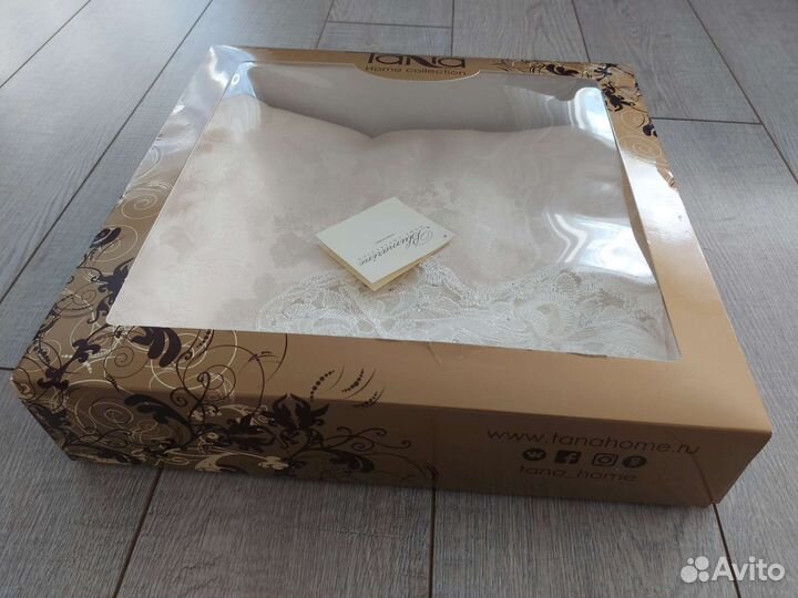 Скатерть новая (имеется кассовый чек)