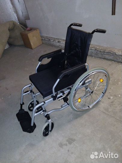 Коляска инвалидная