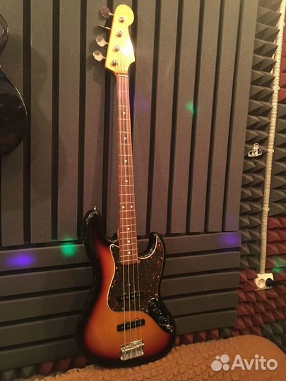Басс гитара Fender Jazz Bass