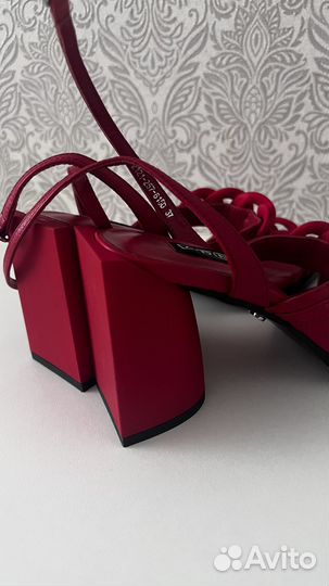 Aidini босоножки