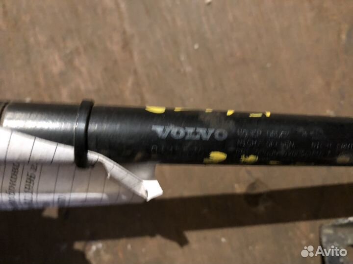 Амортизатор бокового ящика Volvo FH12 Вольво фш12