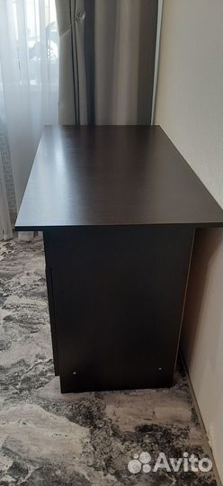 Письменный стол для школьника