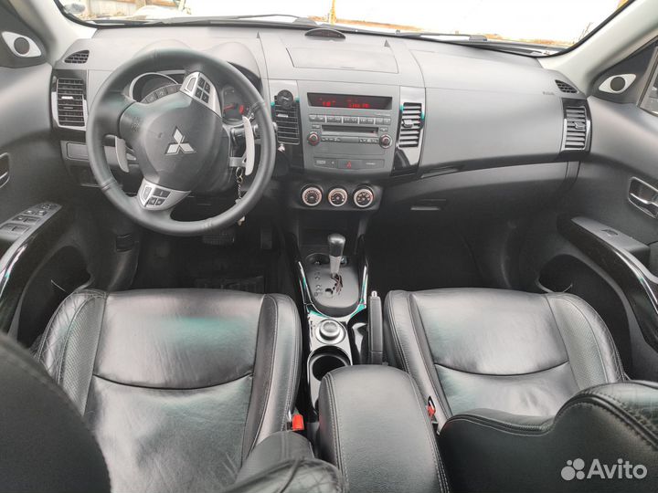 Mitsubishi Outlander 3.0 AT, 2008, 210 000 км