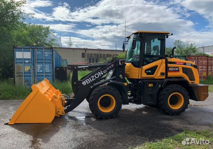 Фронтальный погрузчик BIZON 925, 2024