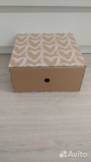 Коробка для упаковки подарка Икея новая