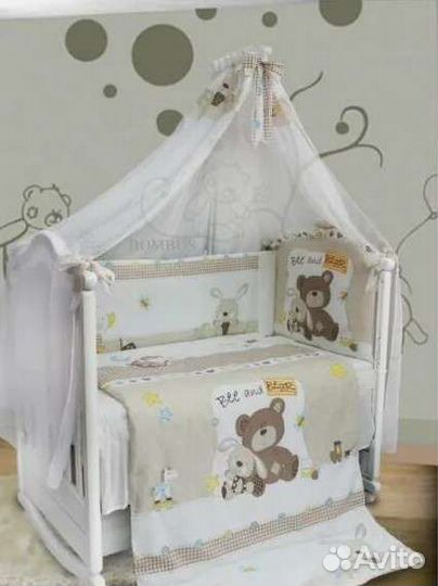 Детская кроватка с маятником