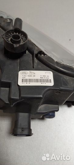 Фара противотуманная правая Land Rover Discovery