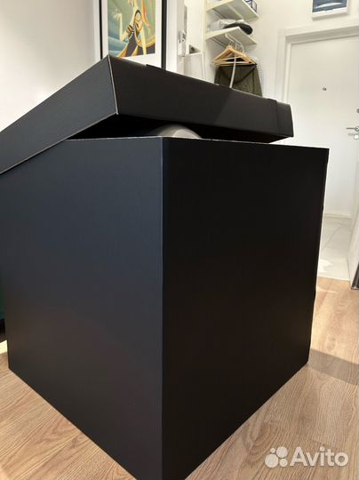 Коробка сюрприз с воздушными гелиевыми шарами