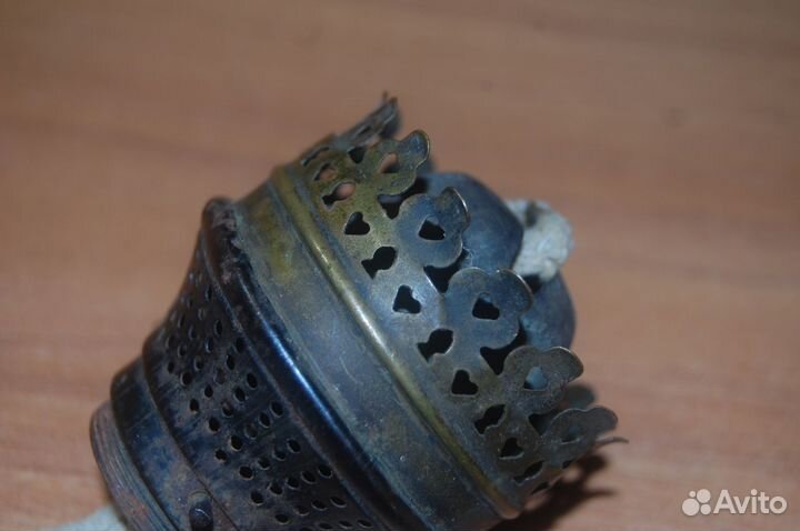 Деталь от керосиновой лампы, голова