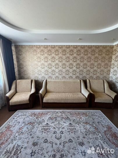 Диван с креслами