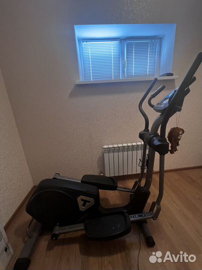 Продам Эллиптический тренажер