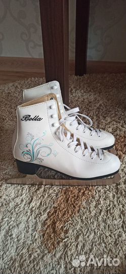Коньки фигурные женские